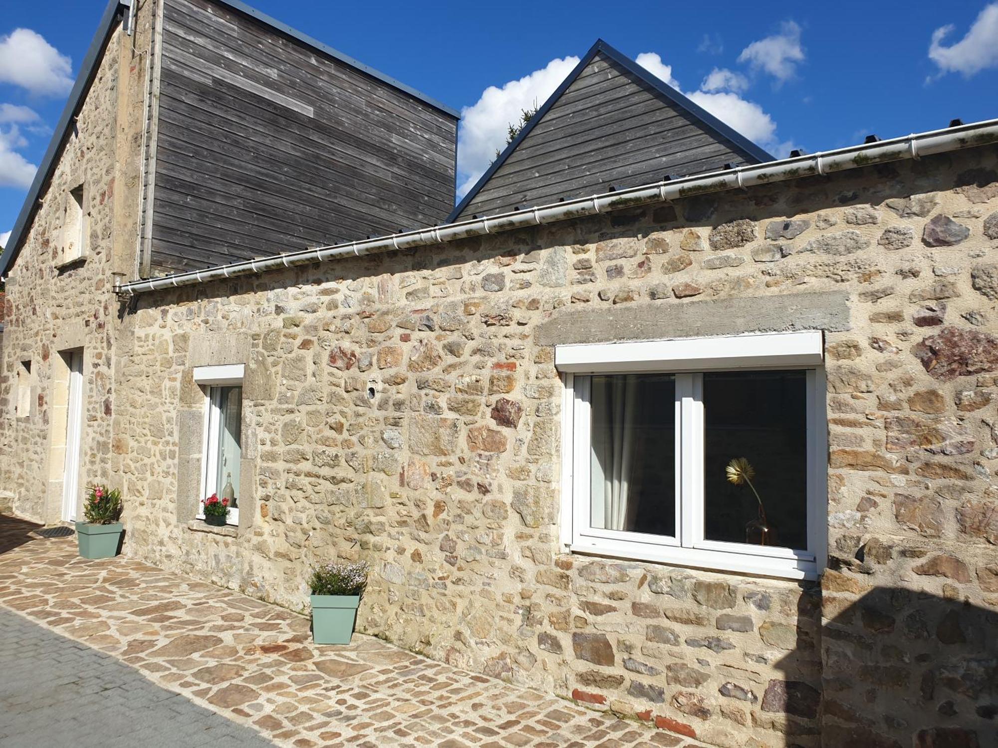 Gite Proche De Sainte Mere Eglise Montebourg Exterior foto